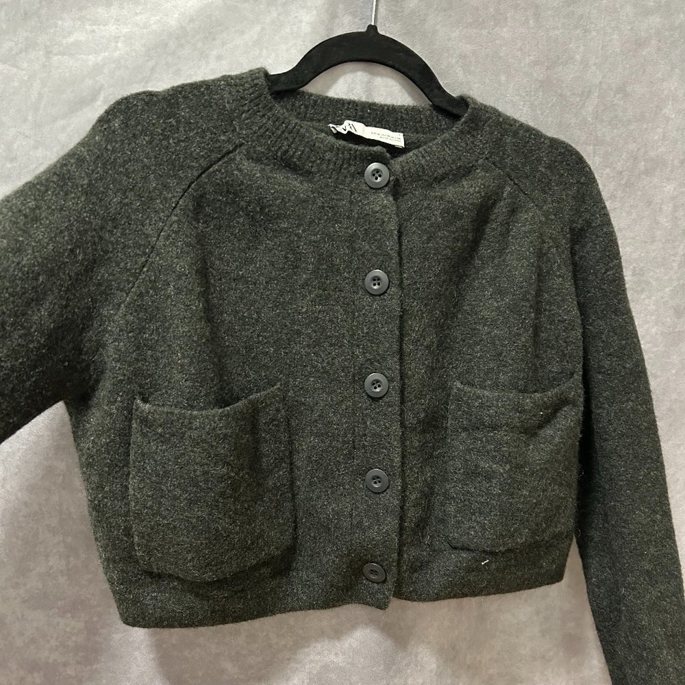 Zara Boxy Cropped Gray Cardigan Sweater